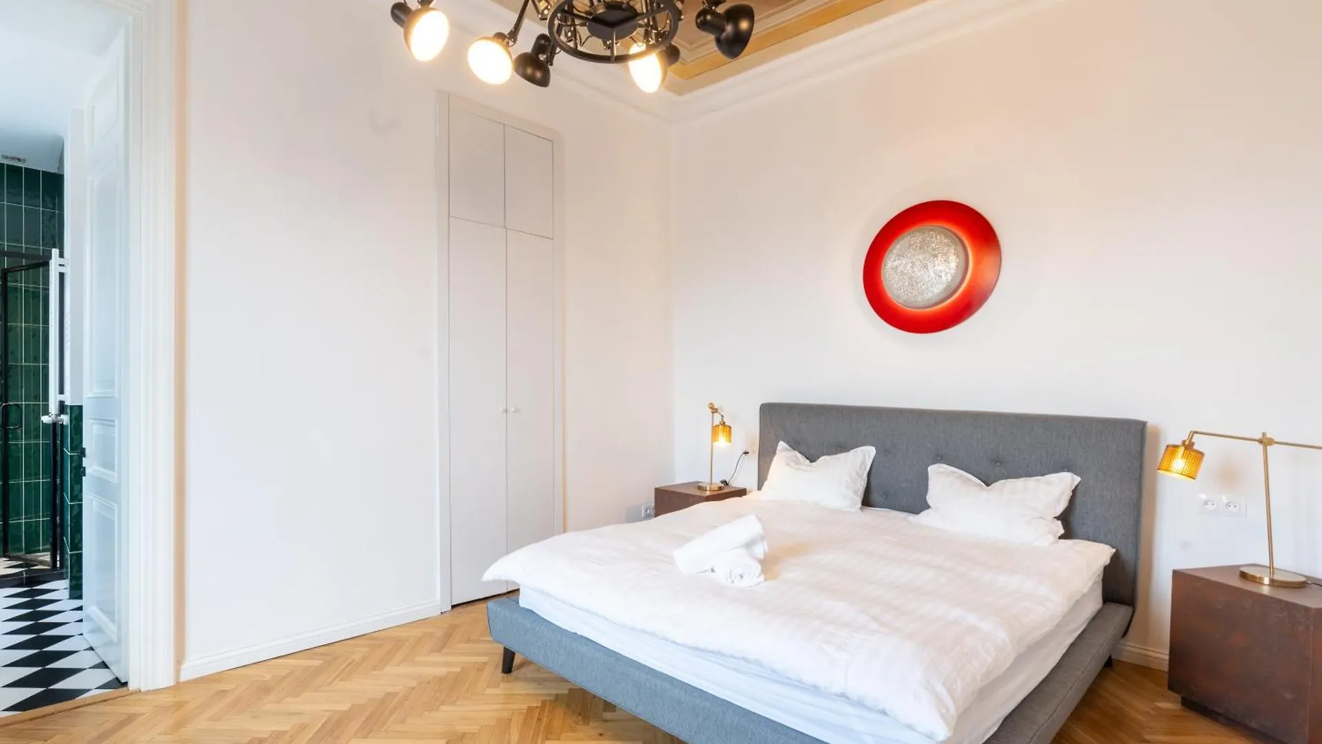 Charming Old Tbilisi Escape With Panoramic Views Lägenhet Georgien